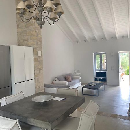Liz E Mao Villa Vlachopoulatika ภายนอก รูปภาพ